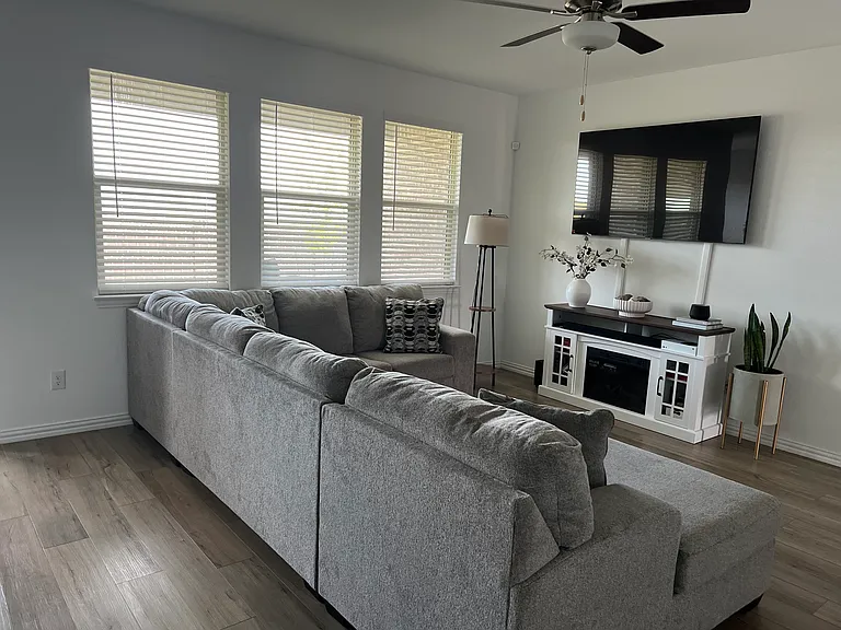 5929 Edward Dr — Photo 7