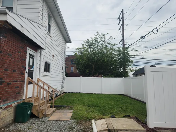 649 S Main St, Old Forge, PA 18518