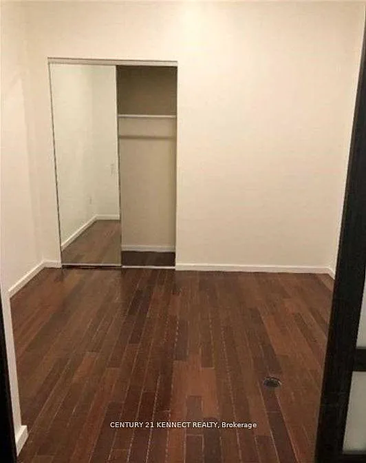 3 bed, $2,100 — Photo 4