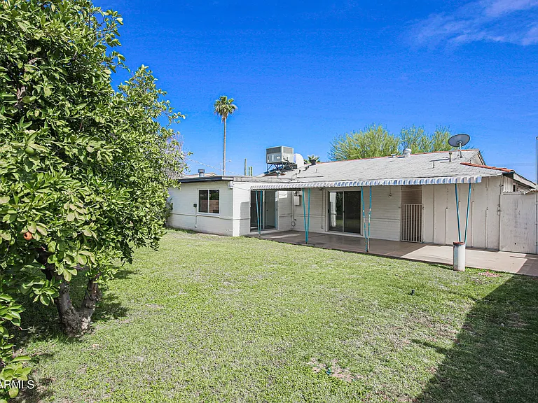 6620 E Latham St — Photo 2