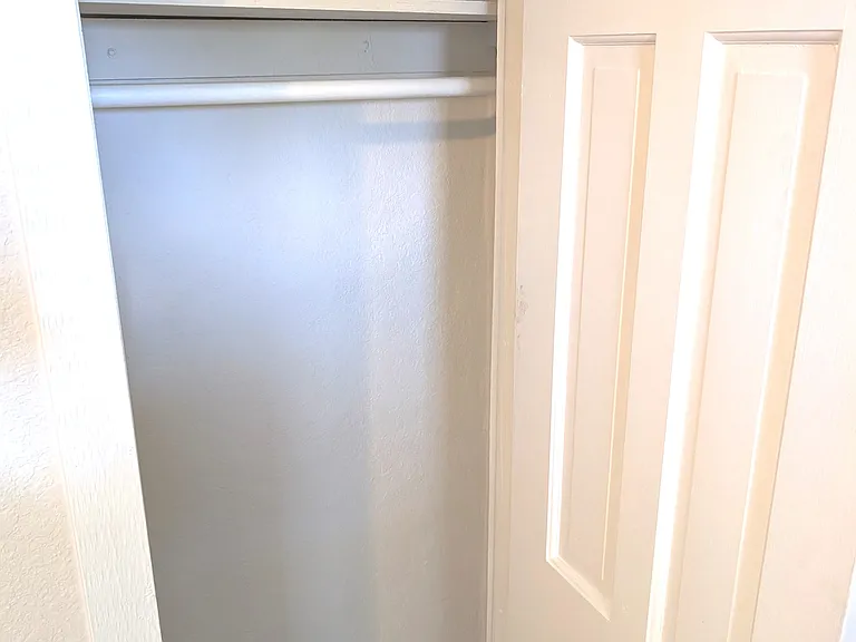 628 N Lakeview Ave #5 — Photo 11