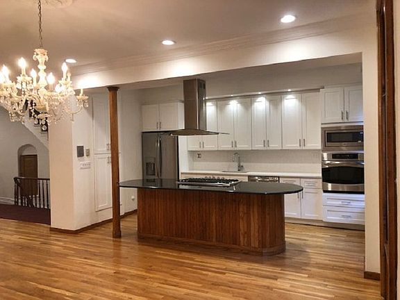 3rd image of 12 Schermerhorn St #2