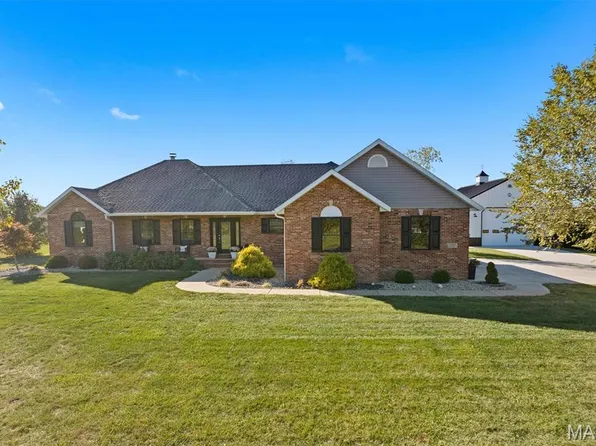5297 Millennium Ct, Edwardsville, IL 62025