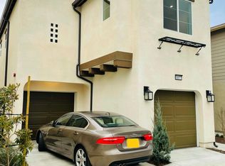 15928 Parkhouse Dr, Fontana, CA 92336