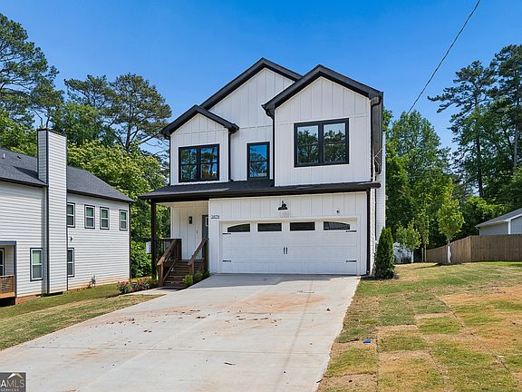 4th image of 2879 Joyce Ave