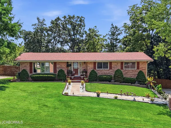 1811 Cedar Ridge Rd, Jefferson City, MO 65109