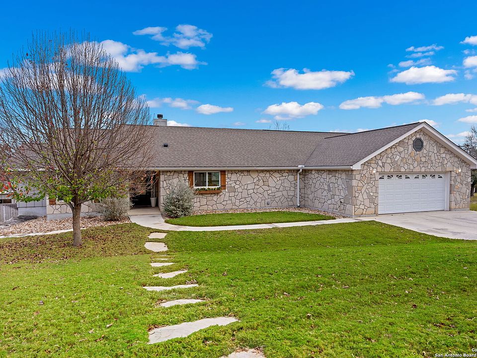 1st image of 138 W Holly Hill Dr