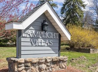 19 Lamplight St, Beacon, NY 12508