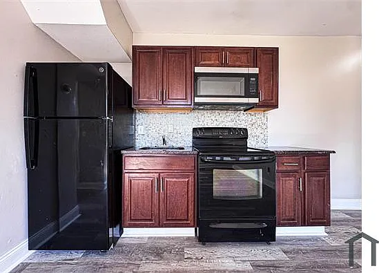4630 Hillside Rd SE #3 — Photo 9