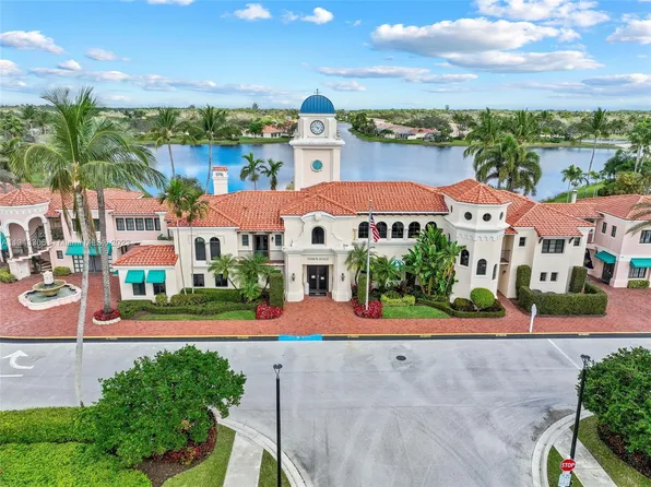 7932 Nile River Rd, West Palm Beach, FL 33411