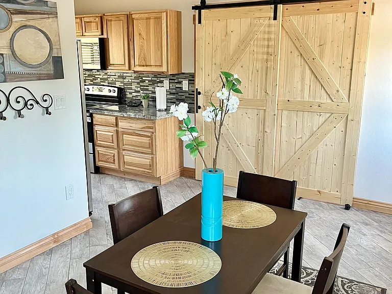 745 N Mesa Dr — Photo 1