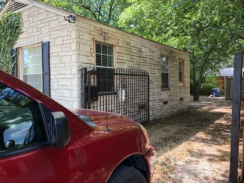 2nd image of 4714 W University Blvd