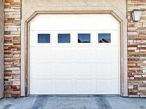 4th image of 854 Mission Ct