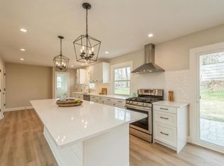 N3299 Queen Rd, Lake Geneva, WI 53147
