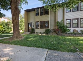 525 Fairfield Rd, East Windsor, NJ 08520