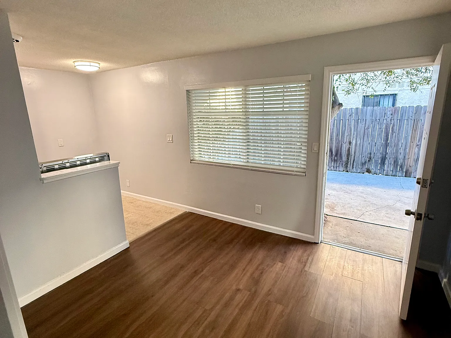1 bed, 400 sqft, $1,800 — Photo 1