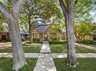 1405 Clover Ln, Fort Worth, TX 76107