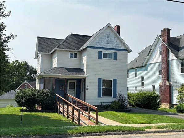 22 Hemlock Ave, Kane, PA 16735