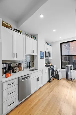 Rented by REAL New York | media 6