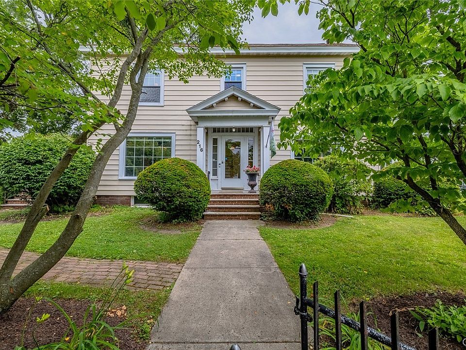 1st image of 216 Hampton Rd