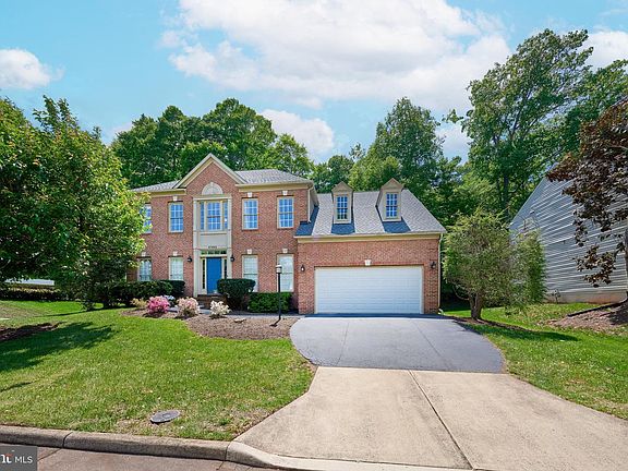 2nd image of 47093 Kentwell Pl