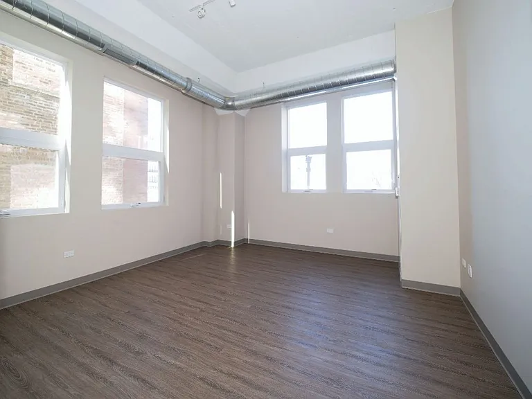 21st Street Lofts by 3L Living — Photo 21