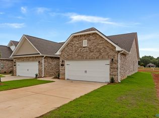 3135 Lea Ln SE, Decatur, AL 35603