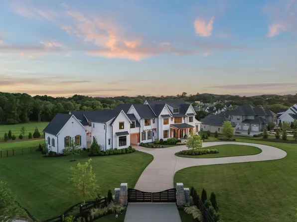 1561 Sunset Rd, Brentwood, TN 37027