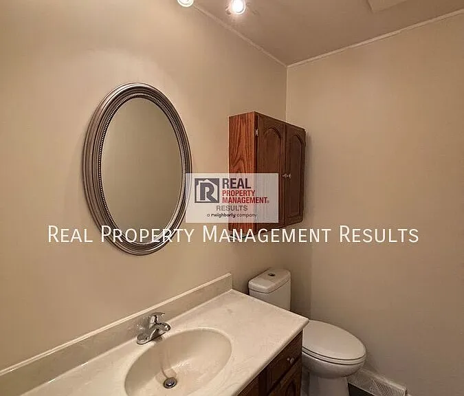 7577 Nottingham Dr — Photo 5