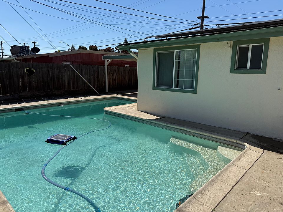 1st image of 2503 Minnewawa Ave