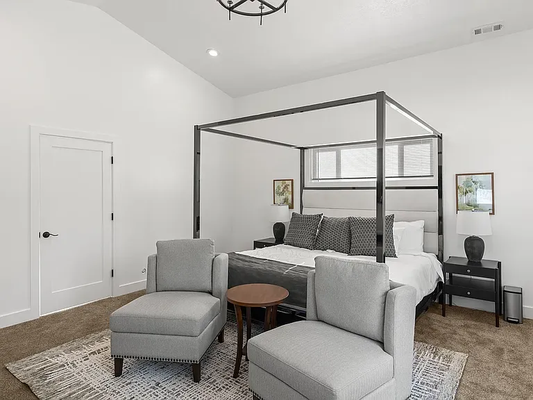 940 E Buddlea Dr — Photo 10