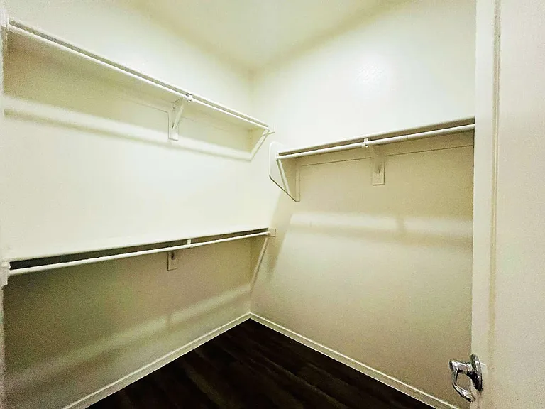 7216 N 72nd Dr — Photo 33