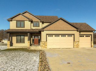 355 Eagle View Ln SE, Oronoco, MN 55960