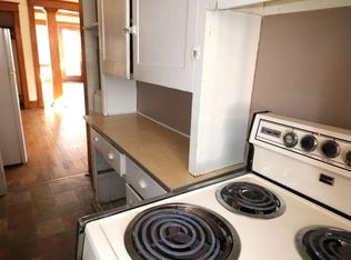 829 S 13th St APT 4, Lincoln, NE 68508