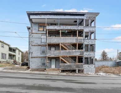 18 Peavey Lane, Berlin, NH, 03570