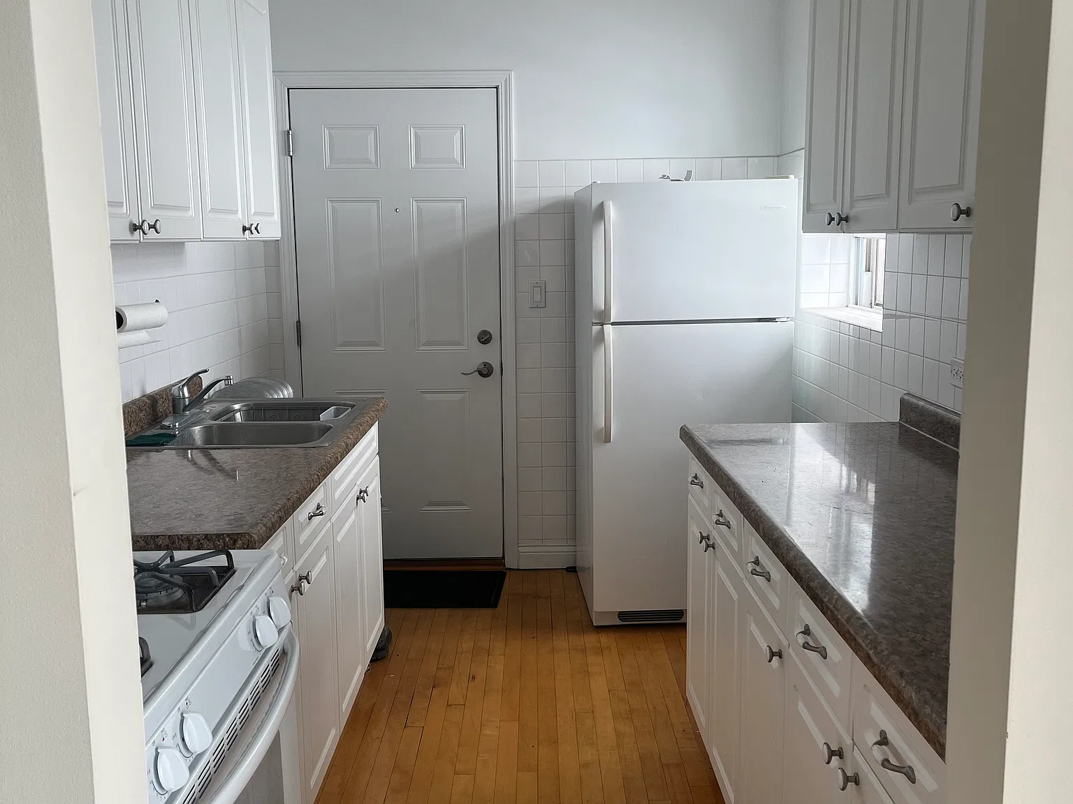 1 bed, $1,440 — Photo 2