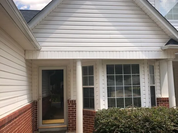 422 Cliffview Ct, Greer, SC 29650