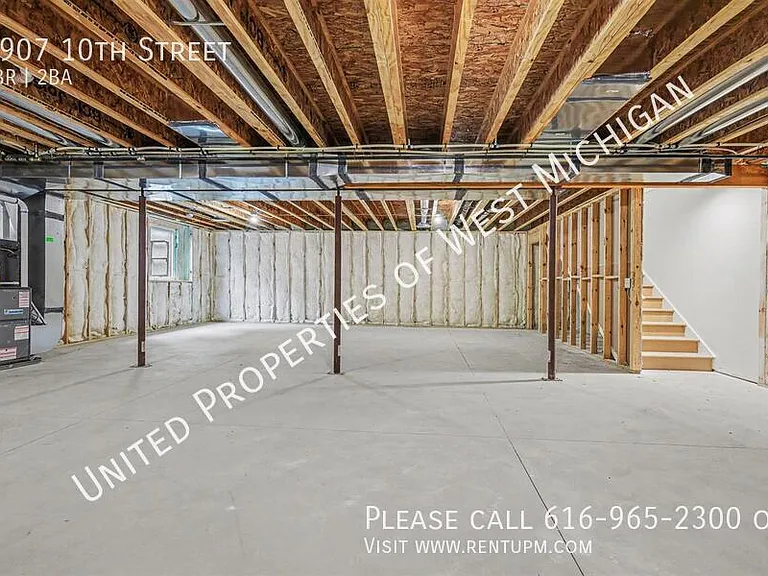 2907 10th St — Photo 12