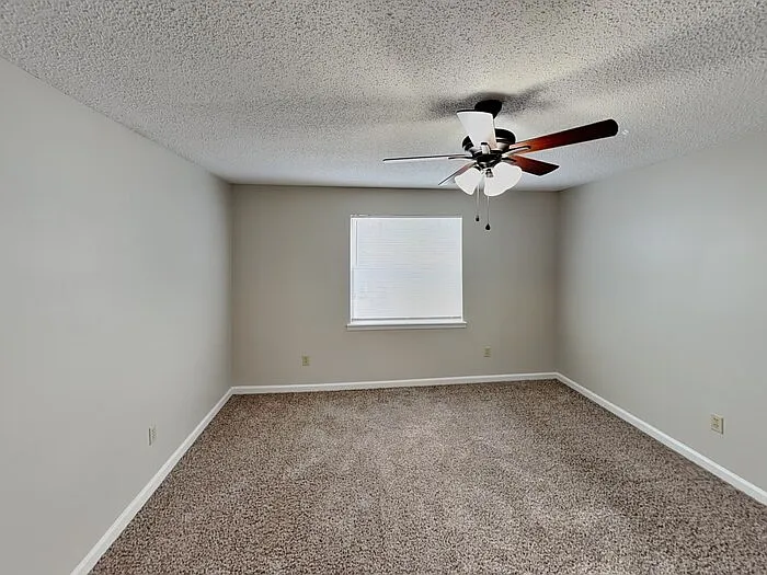 2626 Pinewood Blvd S — Photo 8