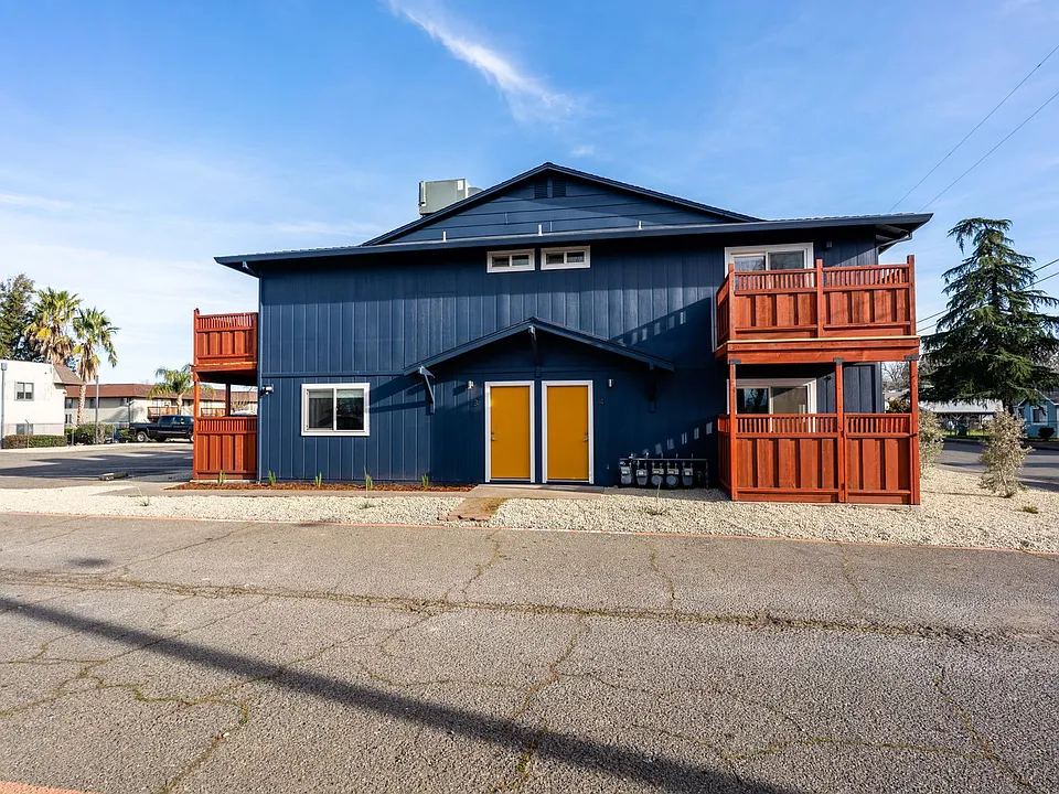 2647 Alamo Dr