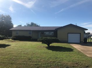 1522 E Smith St, Okmulgee, OK 74447