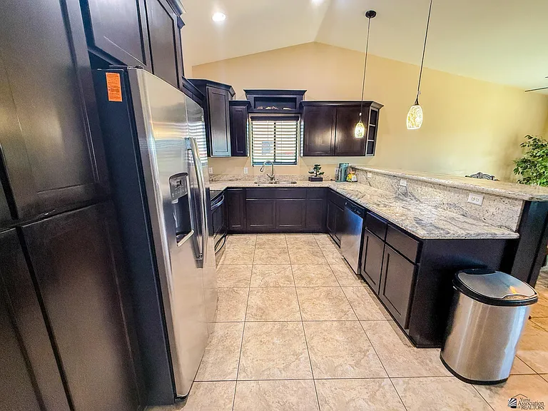 1524 S 11th Ave — Photo 18