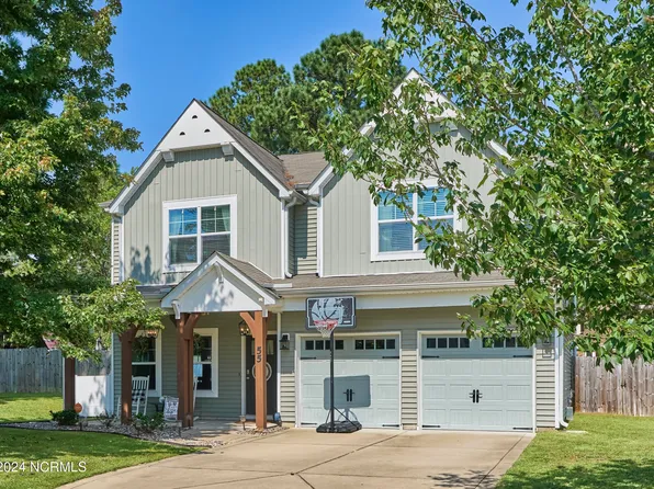 55 Stonehurst Drive, Spring Lake, NC 28390