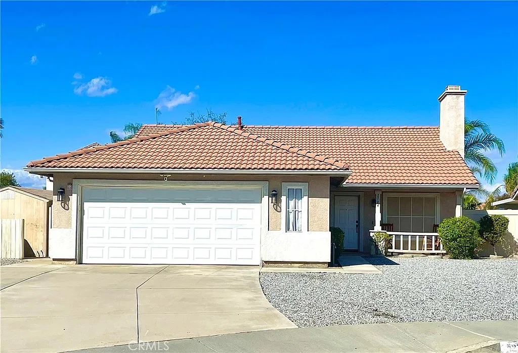 3 bed, 1438 sqft, $2,650 — Photo 1