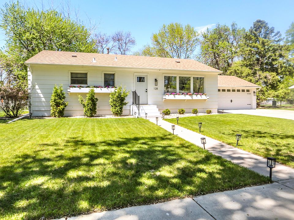 1st image of 128 Elizabeth Dr