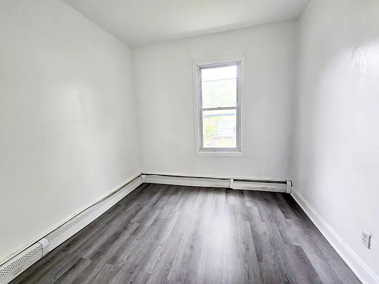 24 Harrison Pl #1 — Photo 14