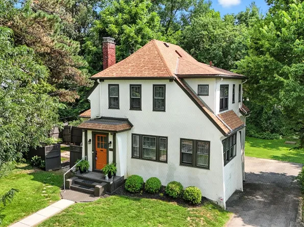 203 Wedgewood Ave, Cincinnati, OH 45217