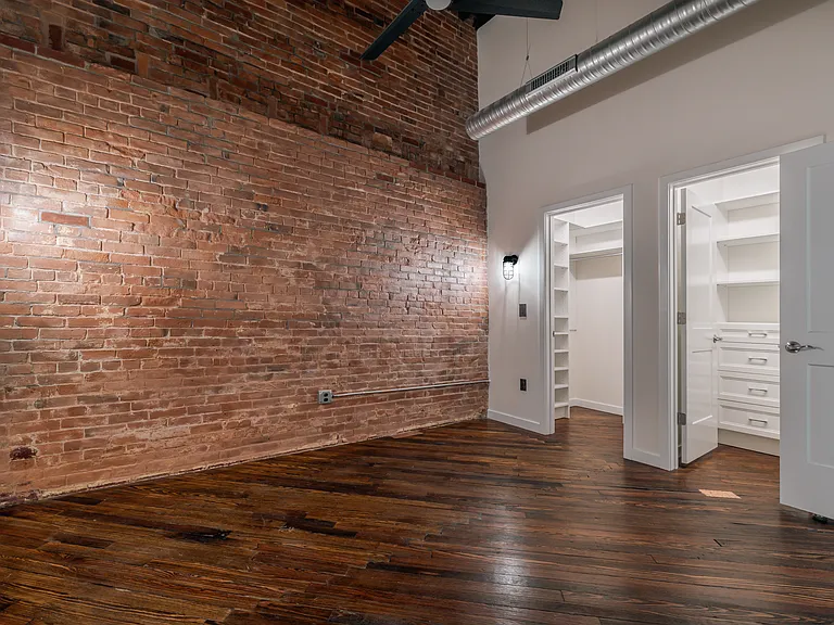 420 Main St #H — Photo 15