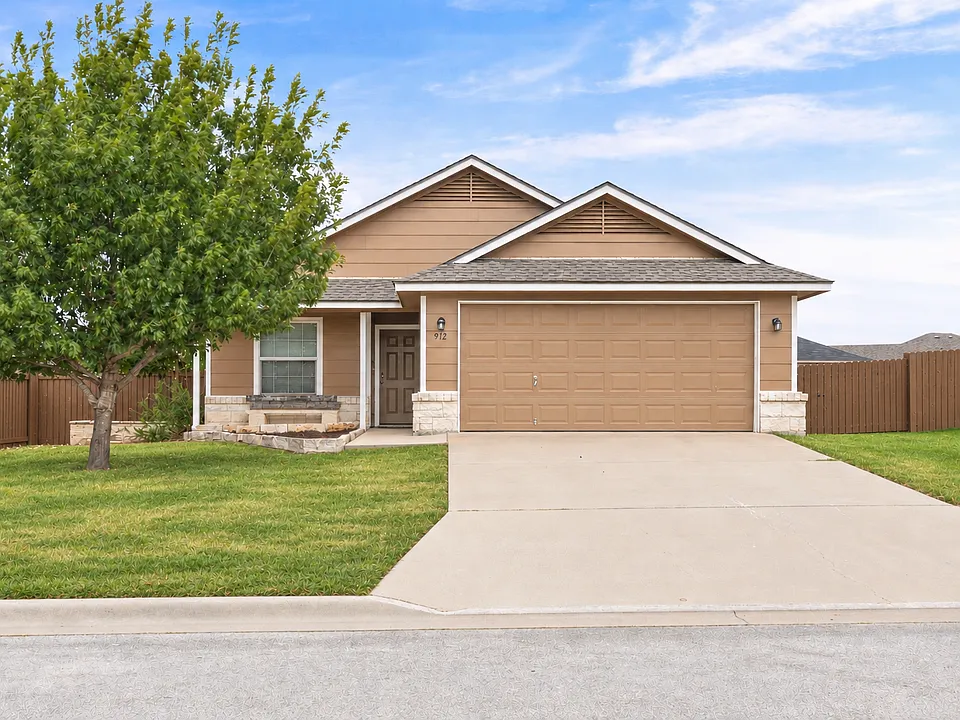 912 Coastal Dr