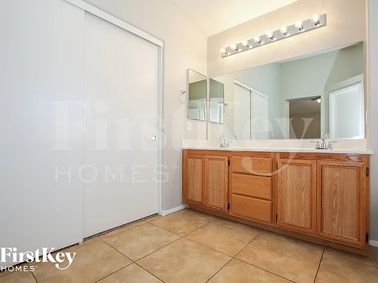 4508 Sunset Crater Ct — Photo 13